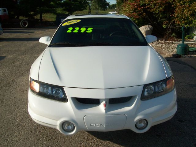 Pontiac Bonneville 2000 photo 1