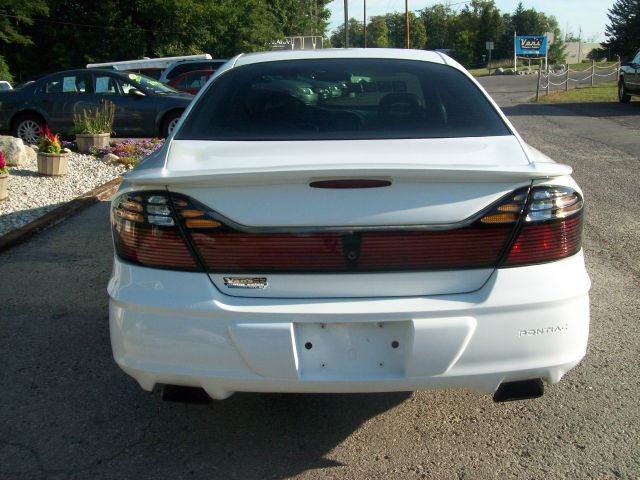 Pontiac Bonneville 2000 photo 4