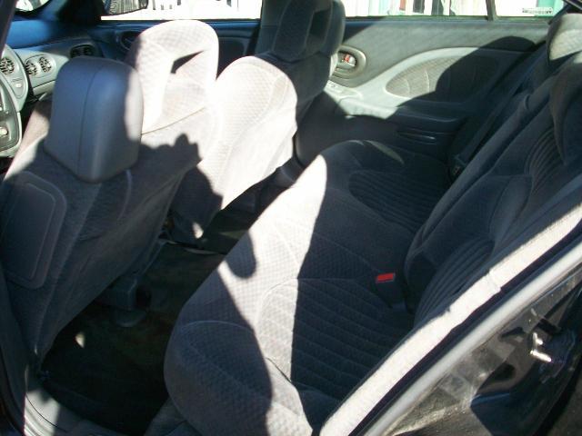 Pontiac Bonneville 2000 photo 4