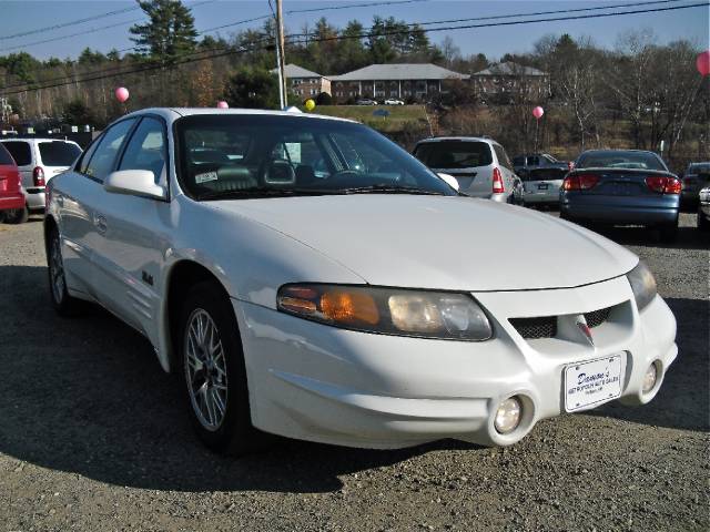 Pontiac Bonneville 2000 photo 1