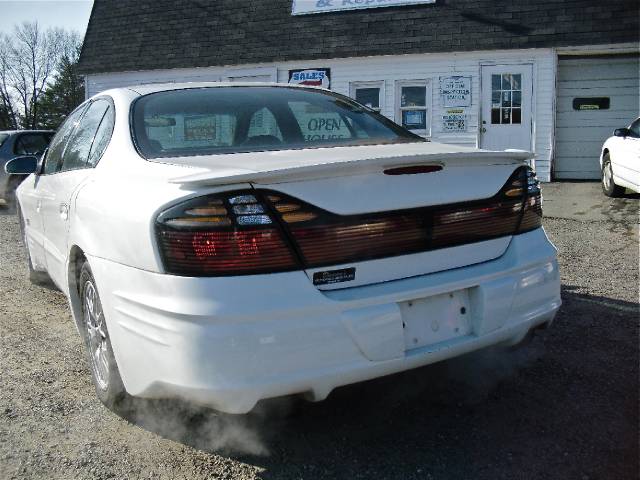 Pontiac Bonneville 2000 photo 2