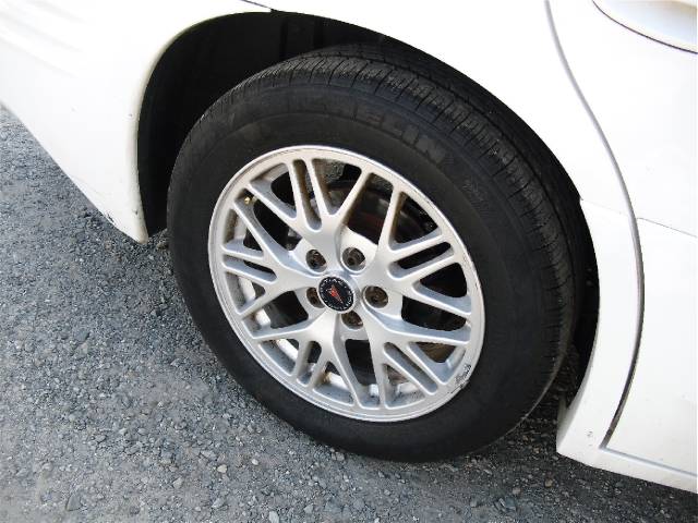 Pontiac Bonneville 2000 photo 3