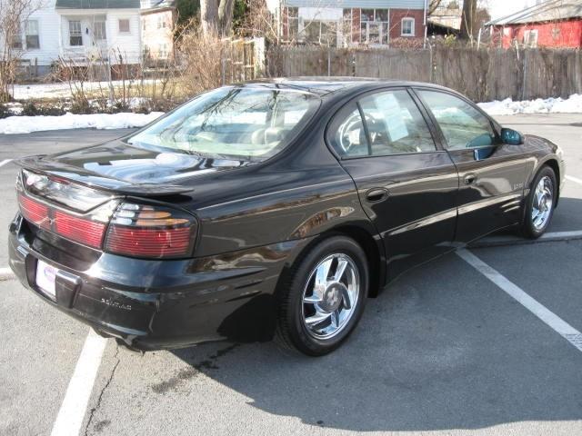 Pontiac Bonneville 2000 photo 1