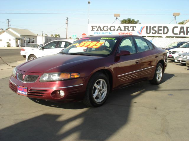 Pontiac Bonneville 2001 photo 4