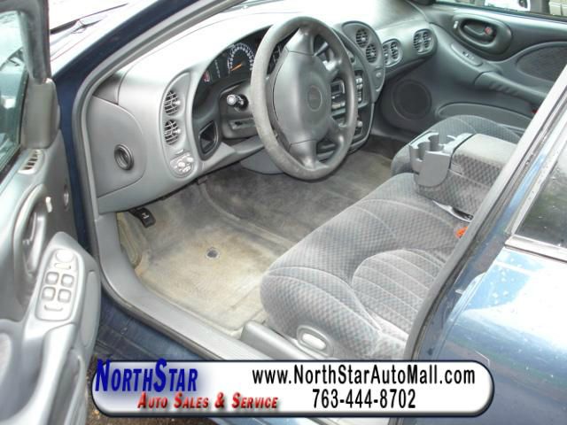 Pontiac Bonneville 2001 photo 3