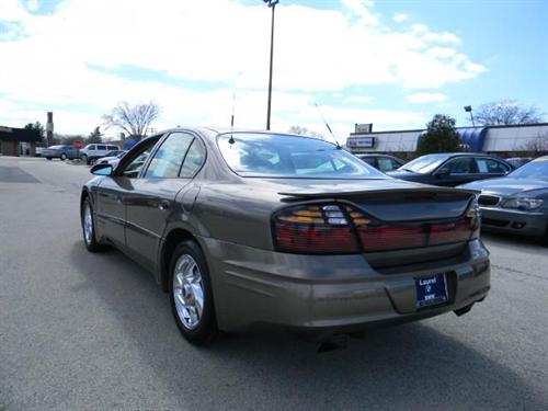 Pontiac Bonneville 2001 photo 3