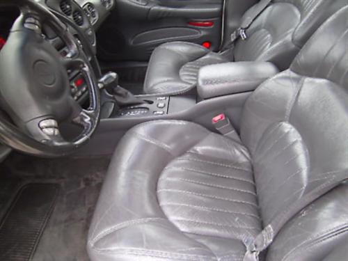 Pontiac Bonneville 2001 photo 2