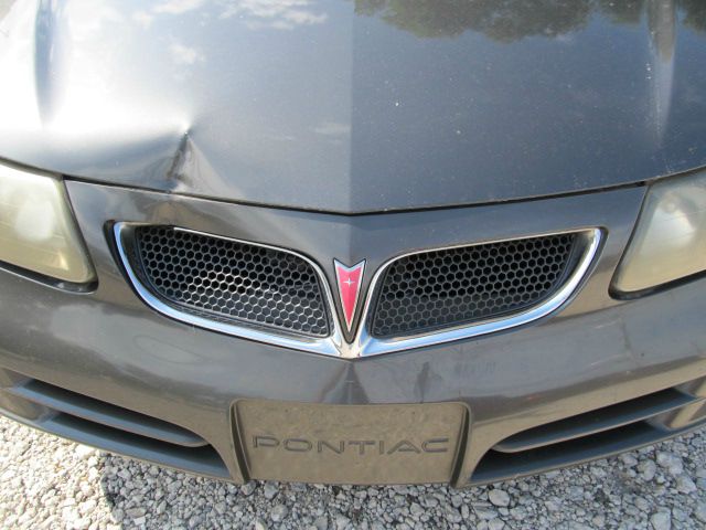 Pontiac Bonneville SE Sedan