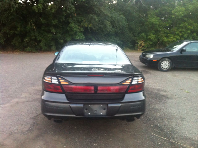 Pontiac Bonneville 2002 photo 1