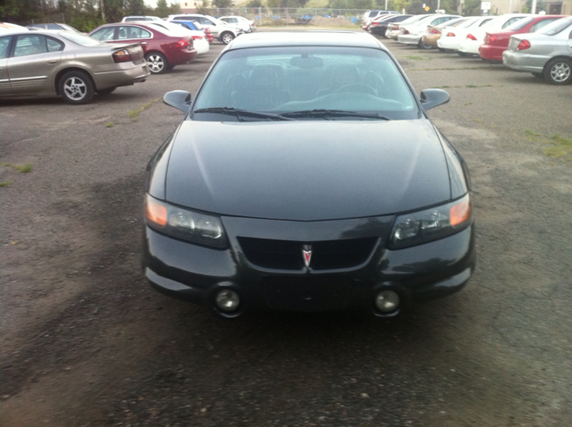 Pontiac Bonneville 2002 photo 2