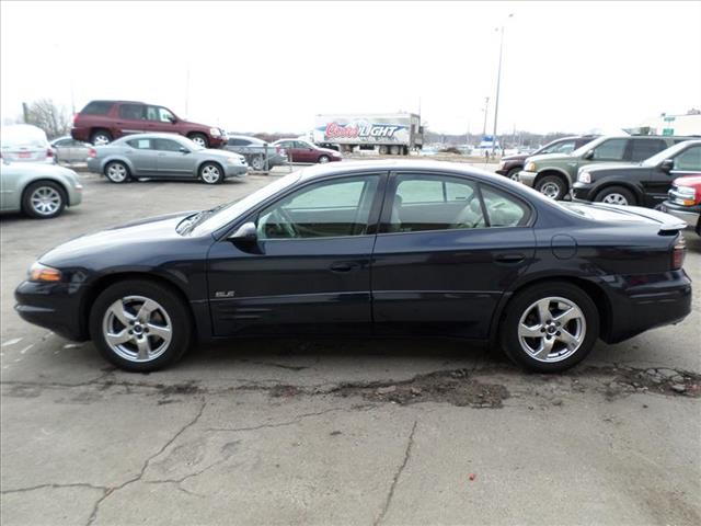 Pontiac Bonneville 2002 photo 3