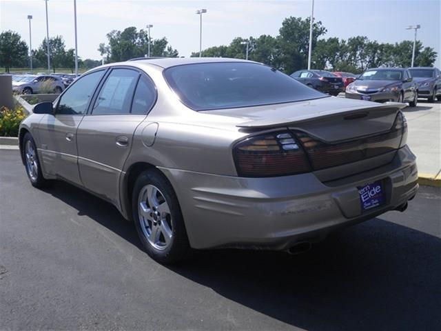 Pontiac Bonneville 4DR Limited AWD Sedan