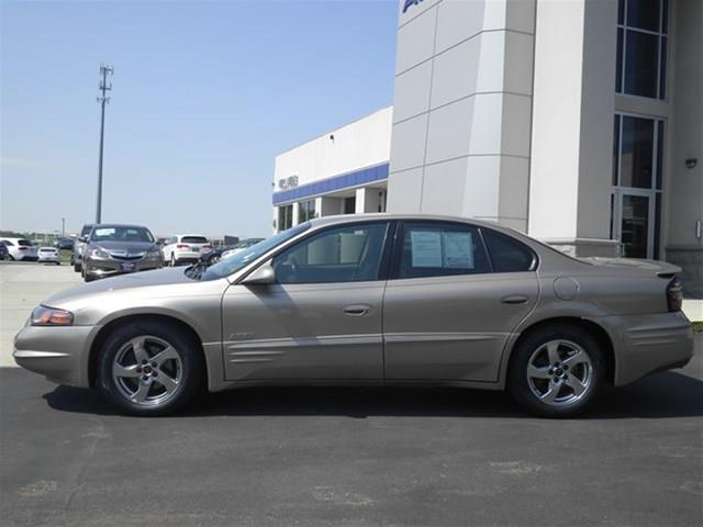 Pontiac Bonneville 2002 photo 3