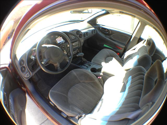 Pontiac Bonneville 2002 photo 2