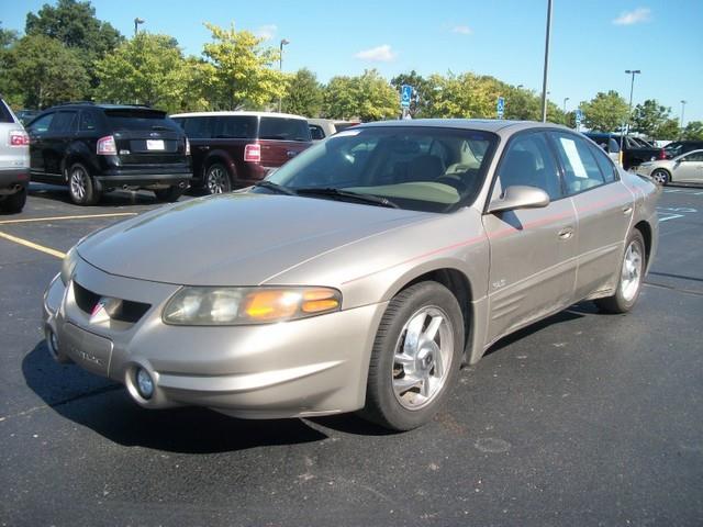 Pontiac Bonneville 2003 photo 1