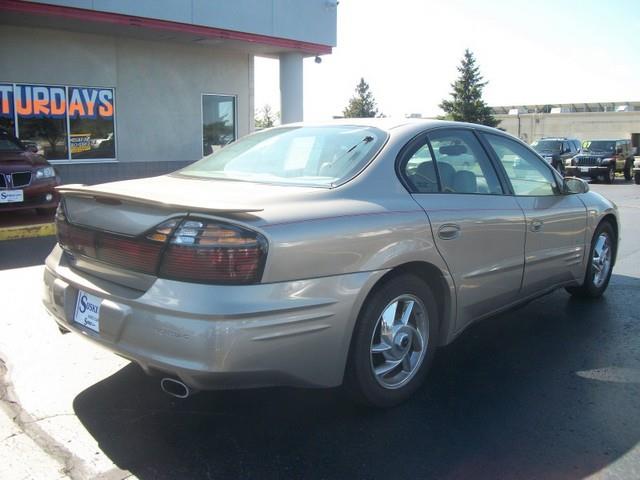 Pontiac Bonneville 2003 photo 2