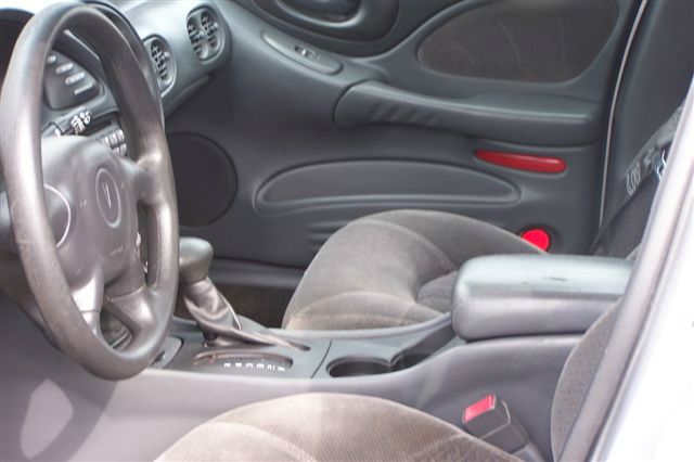 Pontiac Bonneville 2003 photo 6