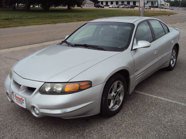 Pontiac Bonneville 2003 photo 2
