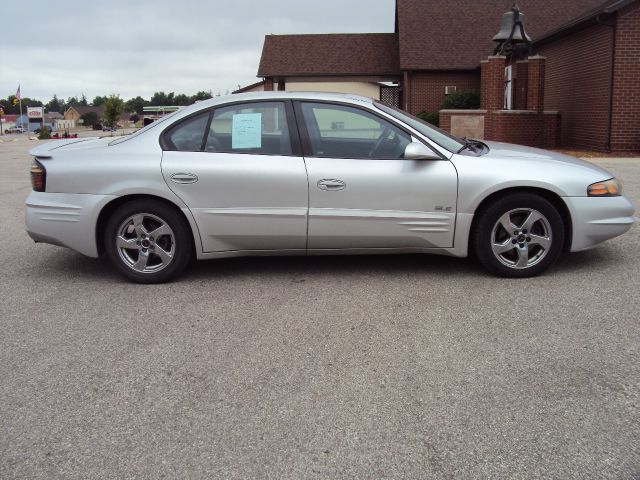 Pontiac Bonneville 2003 photo 3