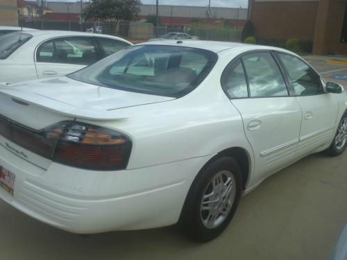 Pontiac Bonneville 2005 photo 3