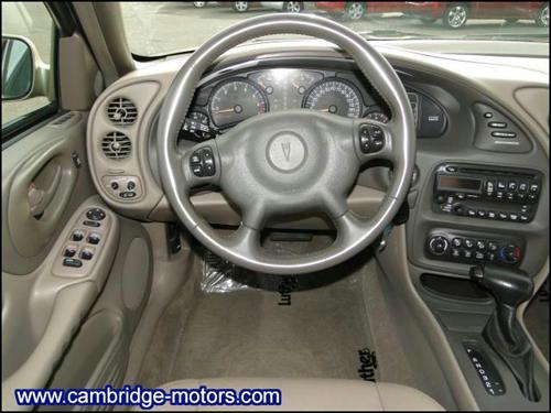 Pontiac Bonneville 2005 photo 3