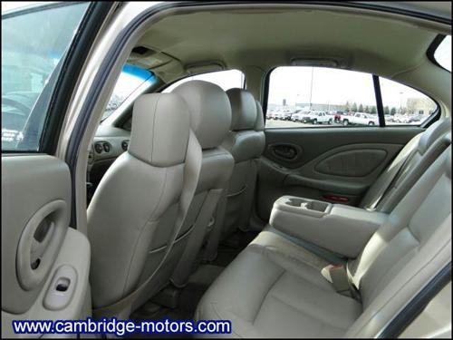 Pontiac Bonneville 2005 photo 4