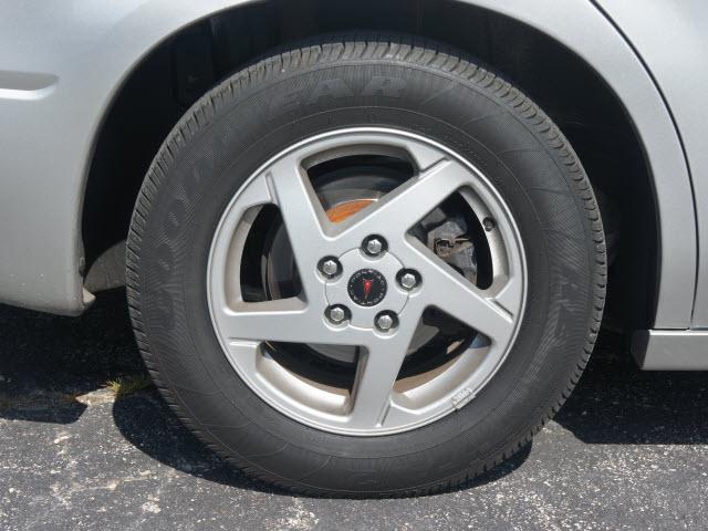 Pontiac Bonneville 2005 photo 5