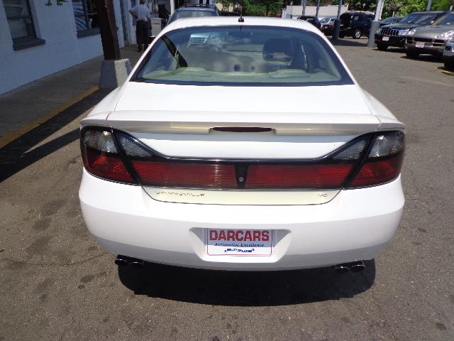 Pontiac Bonneville 2005 photo 3