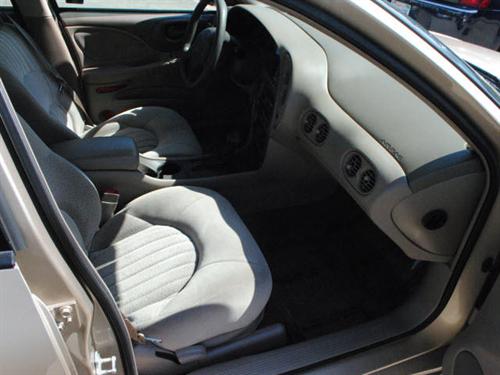 Pontiac Bonneville 2005 photo 3