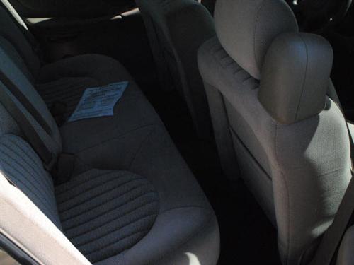 Pontiac Bonneville 2005 photo 5