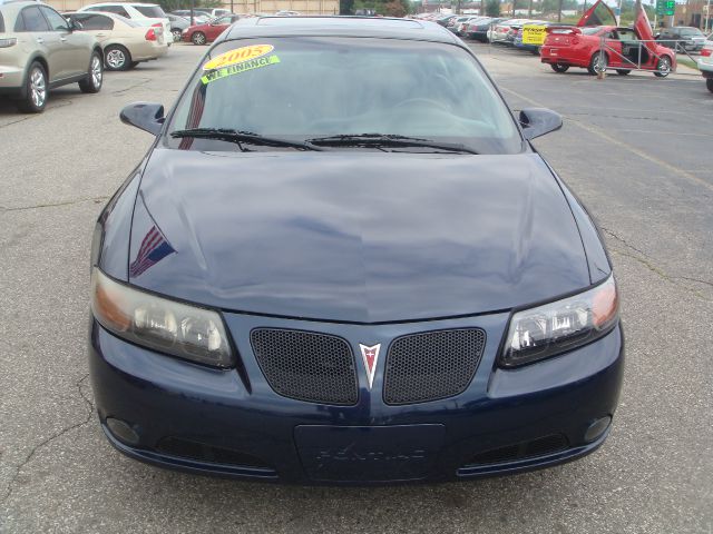 Pontiac Bonneville 2005 photo 4