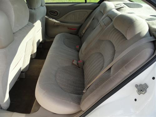 Pontiac Bonneville 2005 photo 4