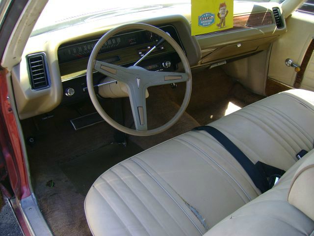 Pontiac Executive 1970 photo 1