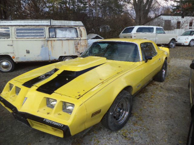 Pontiac FIRER BIRD 1981 photo 2