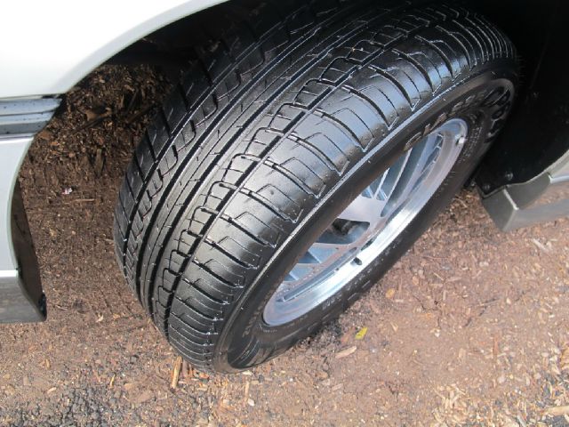 Pontiac Fiero 1985 photo 30