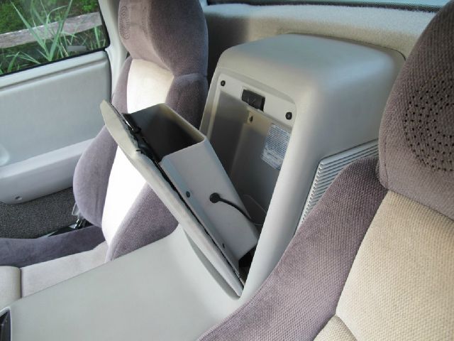 Pontiac Fiero 1985 photo 87