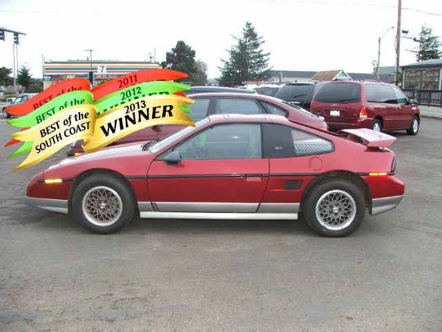 Pontiac Fiero 1987 photo 4