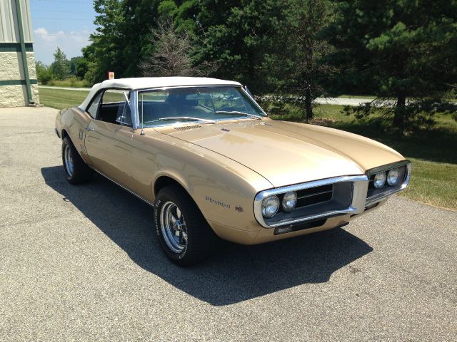 Pontiac Firebird 1967 photo 1