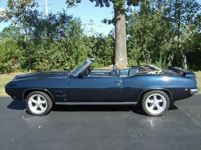 Pontiac Firebird 1969 photo 1