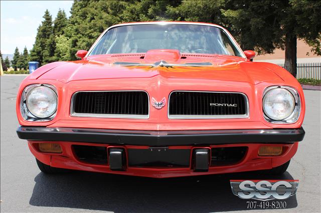 Pontiac Firebird 1974 photo 1