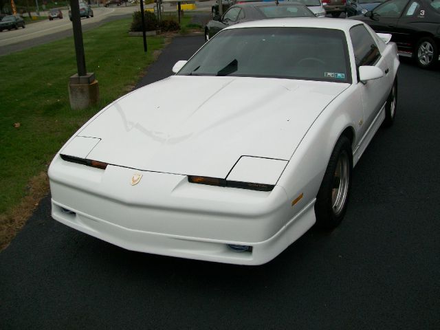 Pontiac Firebird 1987 photo 2
