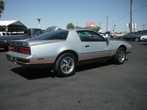 Pontiac Firebird 1987 photo 1