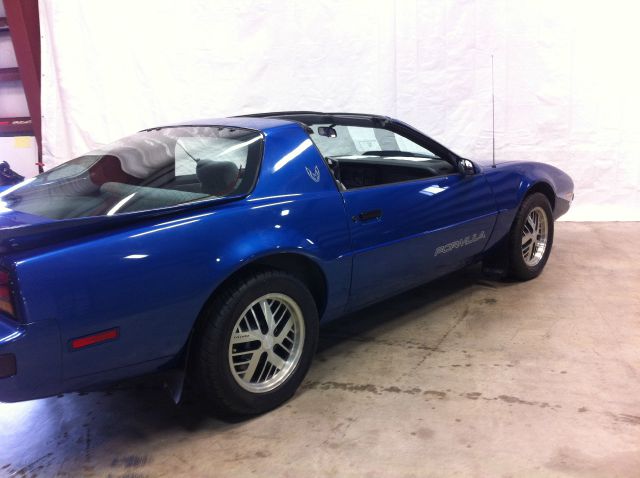 Pontiac Firebird 1987 photo 1
