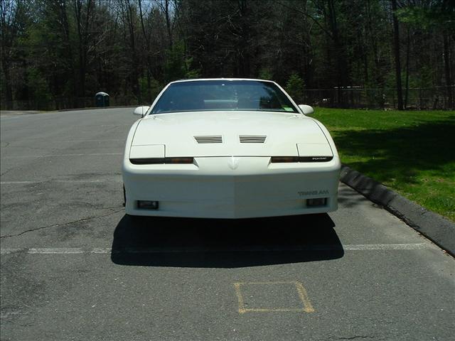 Pontiac Firebird 1988 photo 3