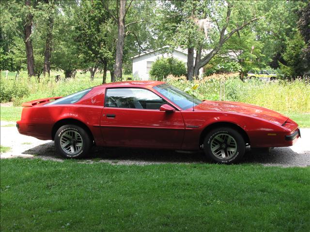 Pontiac Firebird 1989 photo 4