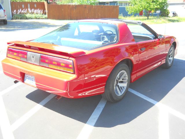 Pontiac Firebird 1989 photo 2