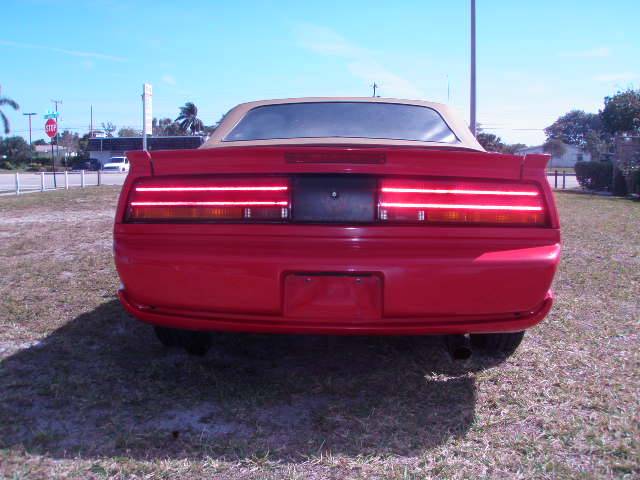 Pontiac Firebird 1992 photo 2