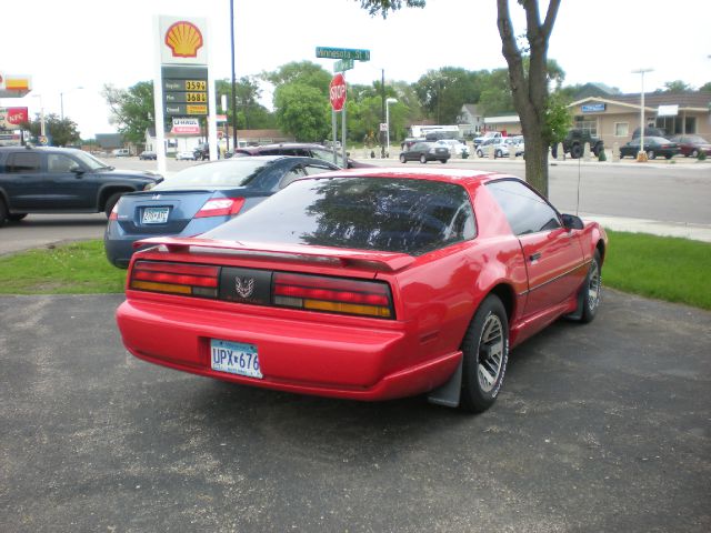 Pontiac Firebird 1992 photo 1