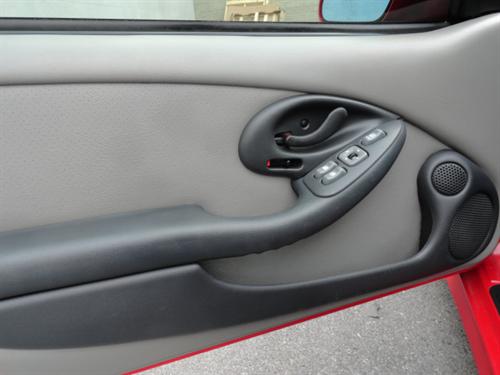 Pontiac Firebird 1993 photo 1