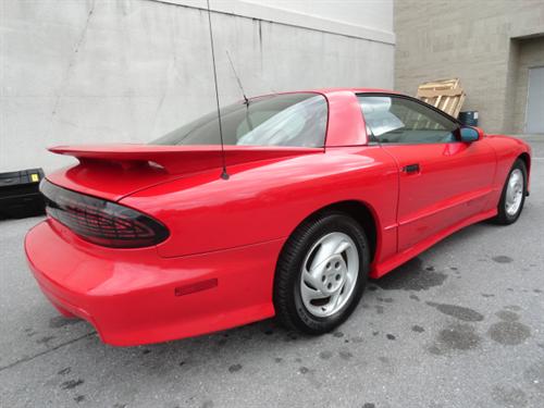 Pontiac Firebird 1993 photo 2